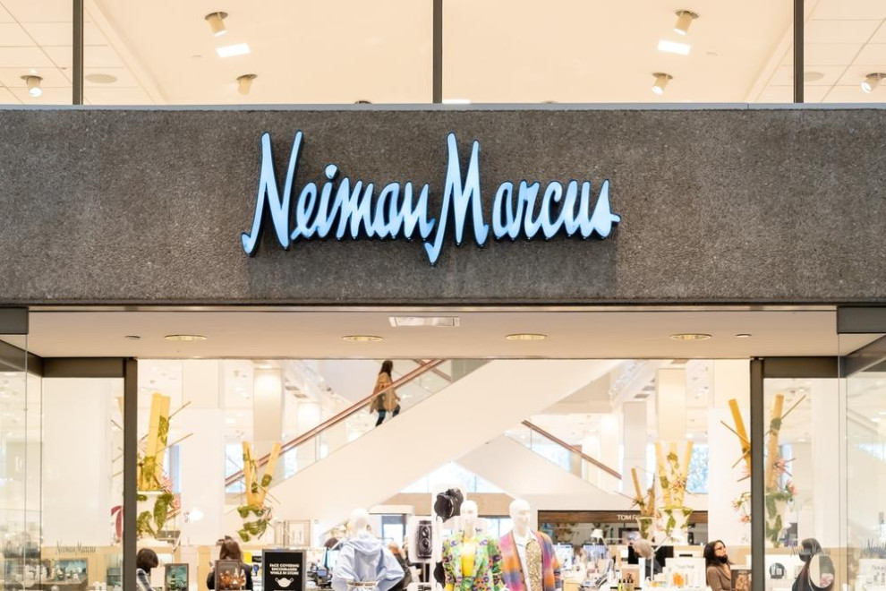 Владелец сети Saks купит ритейлера класса люкс Neiman Marcus за $2,65 млрд 