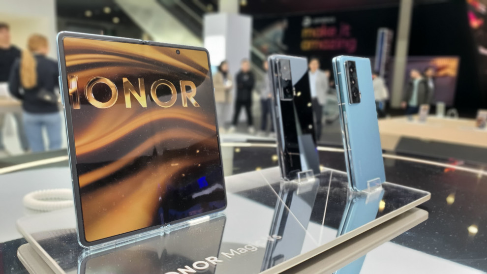 China Mobile покупает долю в Huawei Smartphone-Spinoff Honor