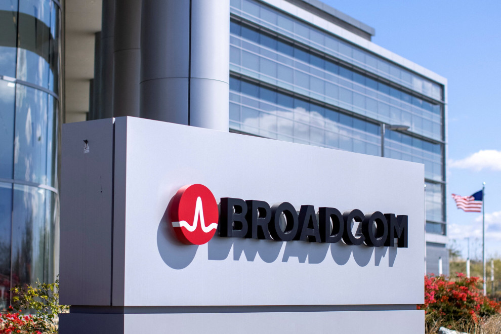 Broadcom продает облигации на сумму $5 млрд для рефинансирования кредита VMware