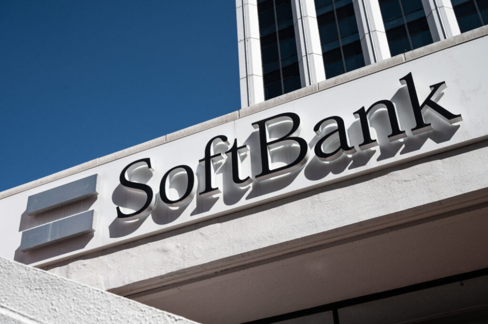 SoftBank объявляет о выкупе акций на сумму $3,4 млрд 