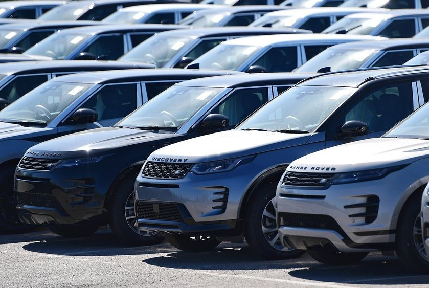 Jaguar Land Rover берет £2 млрд кредит для преодоления последствий кибератаки