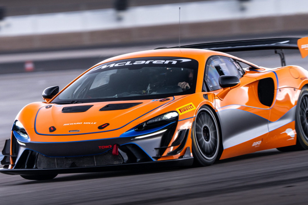 Команду McLaren Формулы-1 оценили более чем в £3 млрд при продаже доли