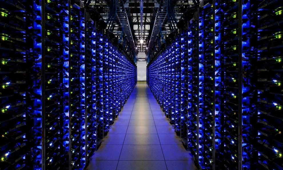 Bain продасть дата-центри в Китаї групі HEC за $4 млрд