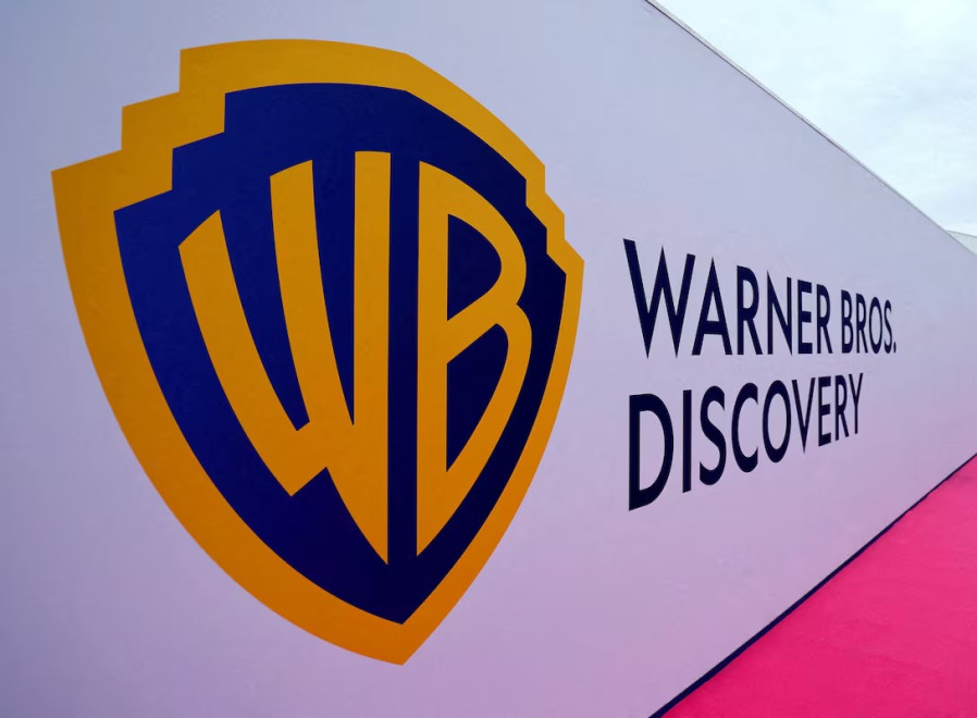 Бум на глобальному M&A-ринку: хвиля багатомільярдних угод не залишає часу інвестбанкірам на різдвяні свята