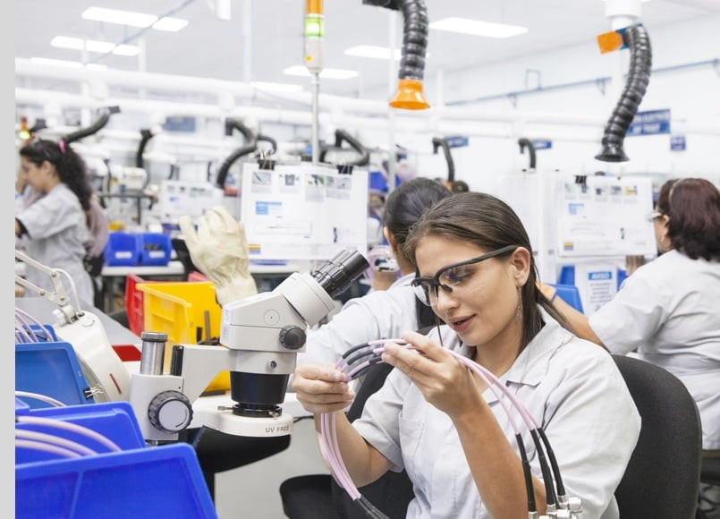 Smiths Group продає підрозділ електроніки американській Koch за $1,75 млрд