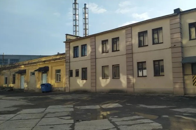 Фонд владельца супермаркетов Арсен купил старый сортировочный центр Укрпошты