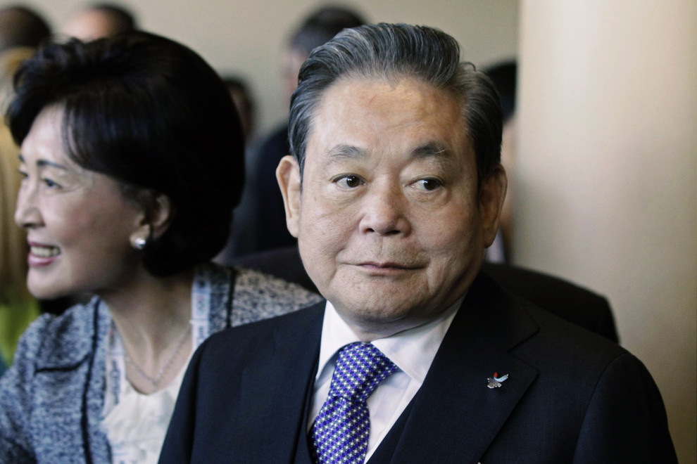 Вдова глави Samsung продає акції на $2,1 млрд через податки на спадщину