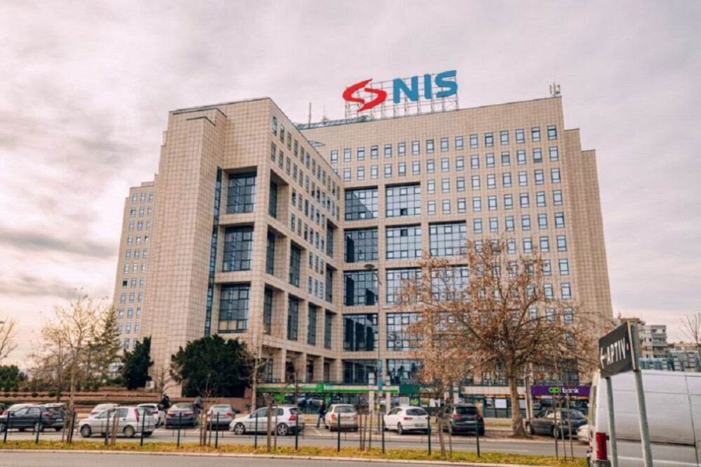 Угорська Mol викуповує частку Газпрому та отримує контроль над єдиним НПЗ Сербії