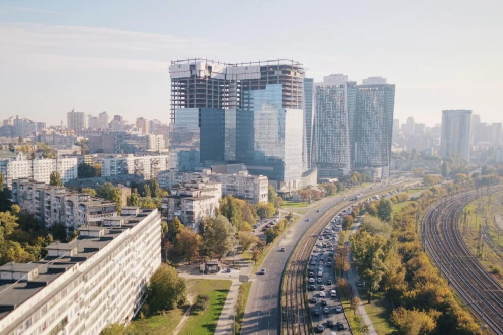 Легендарный киевский долгострой Sky Towers продали единственному претенденту за 560 млн грн