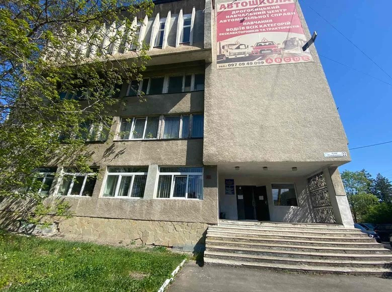 ФГИУ продает институт землеустройства во Львове с долгами 7,9 млн грн за 16,5 млн грн