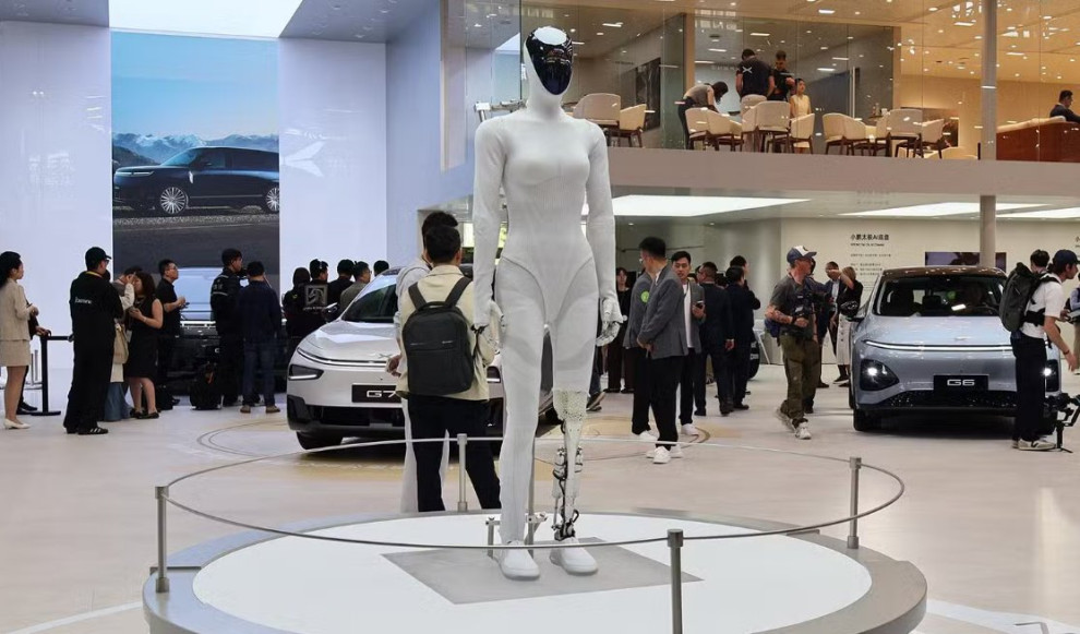 Китайська XPeng залучила понад $900 млн на розвиток гуманоїдних роботів і Physical AI