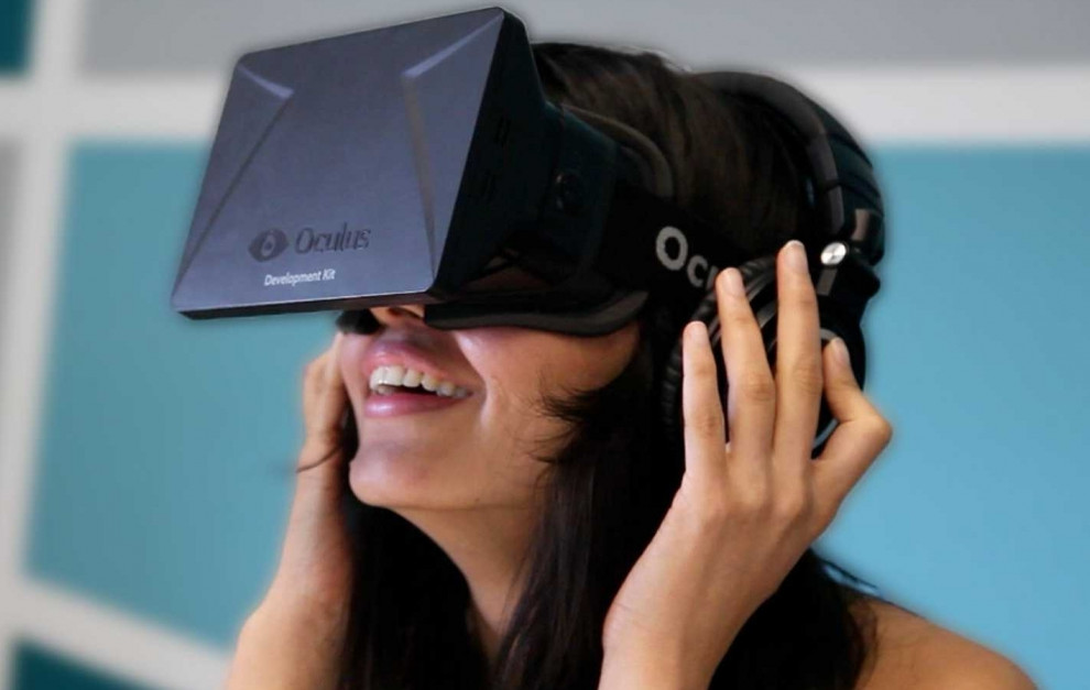 Facebook купил разработчика шлема виртуальной реальности Oculus VR за $2 млрд.