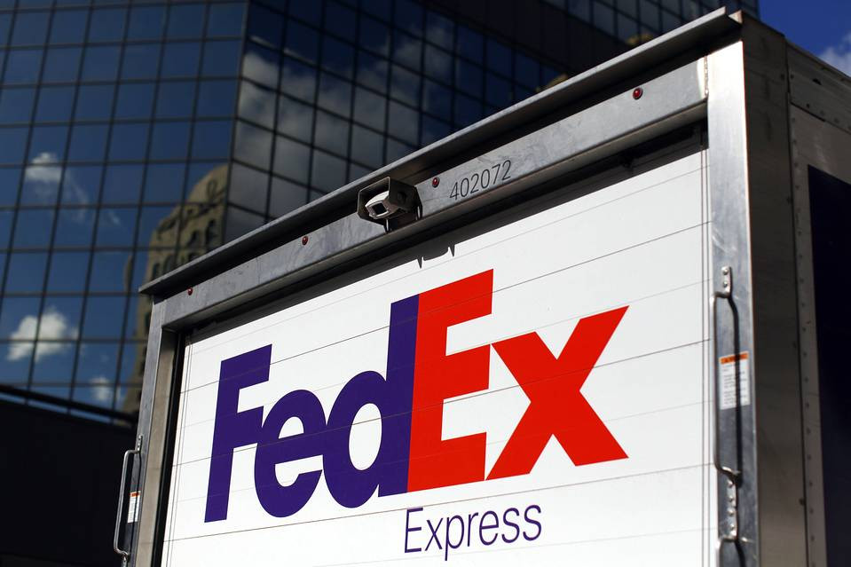 FedEx приобретает своего европейского конкурента TNT Express за $4,8 млн