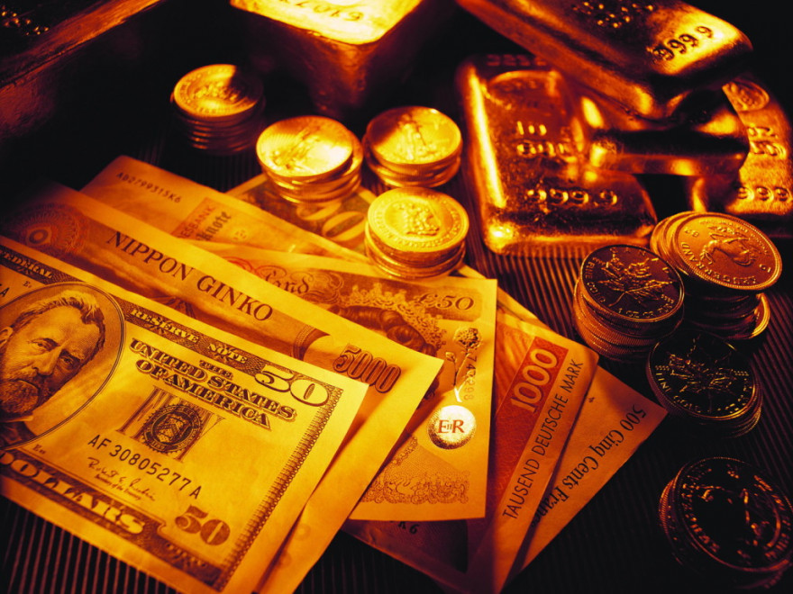 Инвестиции в золото станут защитной альтернативой доллару