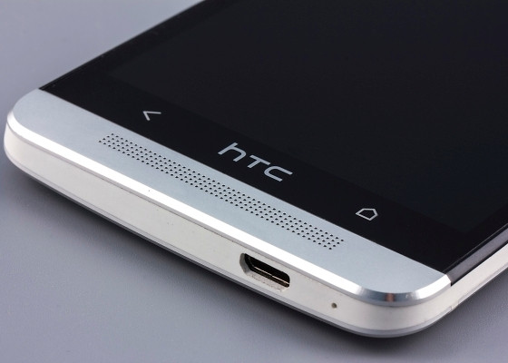 Google нацелилась на покупку смартфонного бизнеса HTC