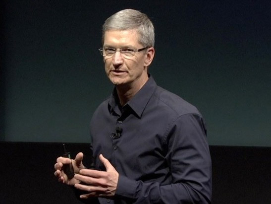 Тим Кук сократил свой пакет акций Apple и заработал $7,2 млн