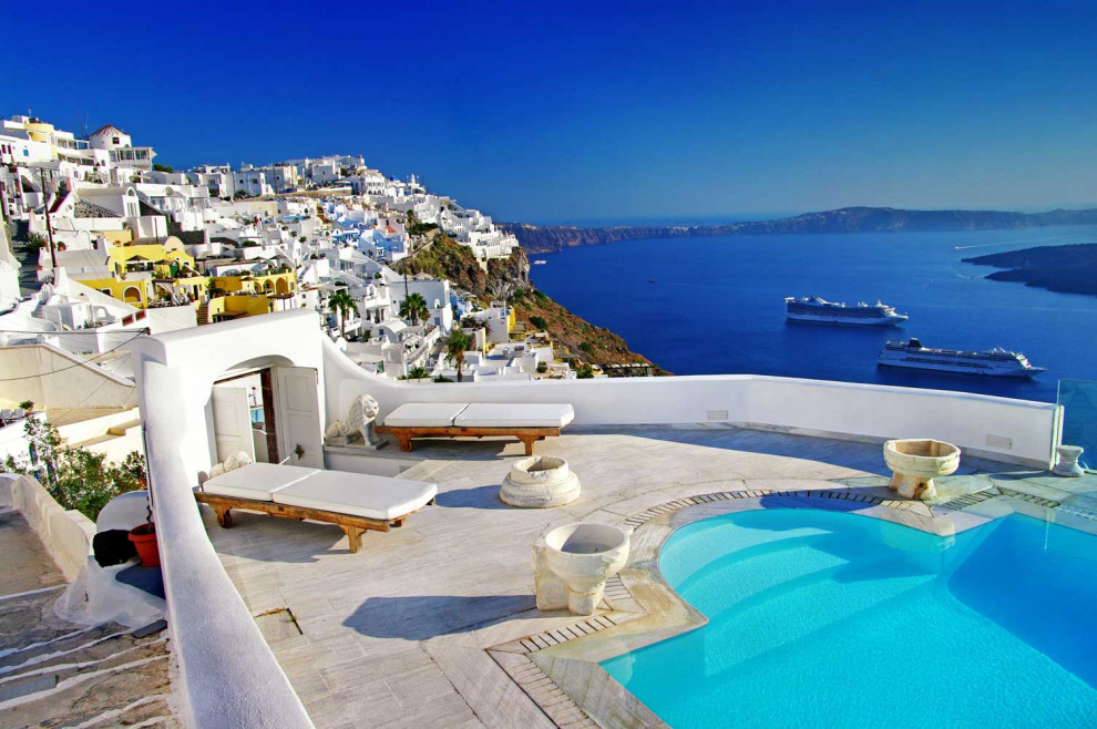 Иностранные инвесторы стали в два раза больше вкладывать в недвижимость Греции