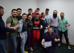 На Demo Day онлайн акселератора FeelGoodLabs один из стартапов привлек инвестиции $50 000