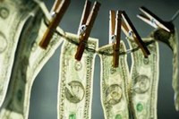 Подозреваемых в отмывании двух миллиардов рублей посадили под домашний арест