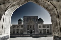 Российские компании в 2011 году вложат в Узбекистан около $900 млн инвестиций