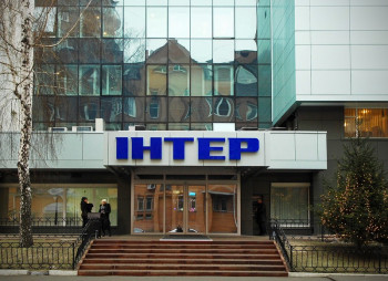 Российскую долю телеканала Интер за 100 млн. долл. приобрела компания Д. Фирташа