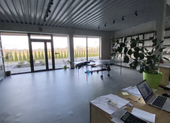 Продаж виробничо-складського комплексу 3458 м² біля м. Чернівці