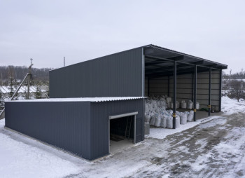 Продаж промислово-складських приміщень з офісом 2900 м2 та ділянкою 1,9 га, Хмельницька область, Богданівці