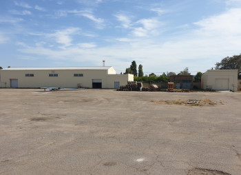 Продажа складов и производственных помещений с офисом 4056 м2 и участком 2,2 га, г. Одесса