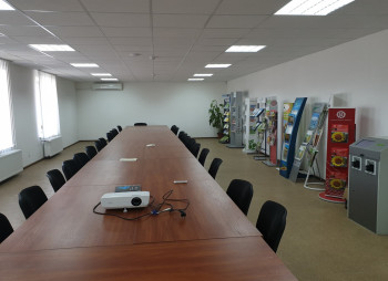 Продажа складов и производственных помещений с офисом 4056 м2 и участком 2,2 га, г. Одесса