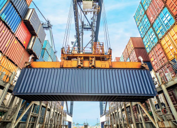 Container terminal sets 50% / 100% stake for sale