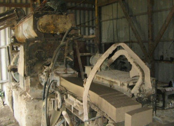 Кирпичный завод с карьером глины в Черкасской области