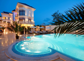 Luxury 5-star hotel resort in Odessa