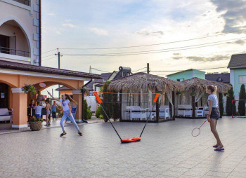 Roksolana hotel in Zaliznyi Port (Zhelezny Port)