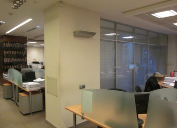 Продажа офисных помещений в г. Киеве на пл. Победы