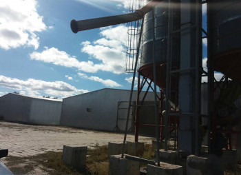 Компания в сфере зернового трейдинга с элеватором 7000 тонн хранения в Харьковской области