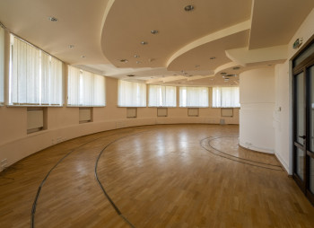 Ready-made rental business in the field of commercial real estate (retail and office) in Odessa