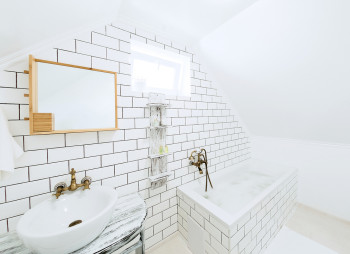 Продаж готельного комплексу Кантрі-клуб «Тиша» в Карпатах