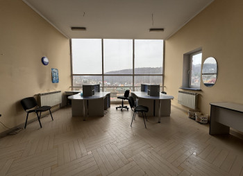 Продаж виробничо-промислового комплексу 10 000 м2 на Львівщині