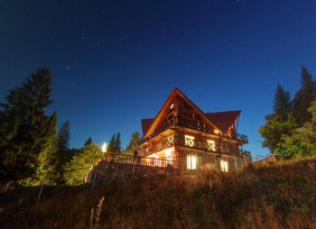 Продажа четырехэтажного коттеджа в Славско, Львовская область