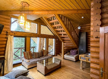 Продажа четырехэтажного коттеджа в Славско, Львовская область