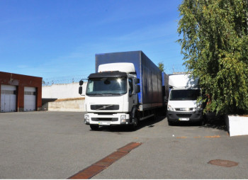 Продаж виробничо-складського комплексу 4 600 м2, 2.65 га + бізнес (вироби з акрилу) в Київській області