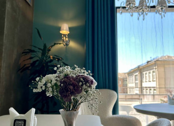 Продаж кав’ярні Secret Garden у центрі Києва 