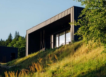 Продажа горного комплекса отдыха с действующим арендным бизнесом в Карпатах