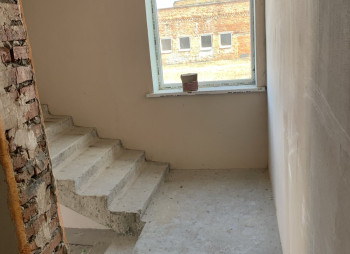 Продаж виробничо-складського приміщення 1961 м2 у Львівській області