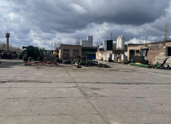 Продаж виробничої бази 4120 м2, 2,5 га в Черкаській області