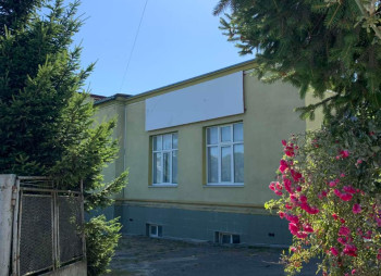 Property Complex of 1,540 m² with 0.25 ha Land Plot in Zolochiv, Lviv Region for Sale 