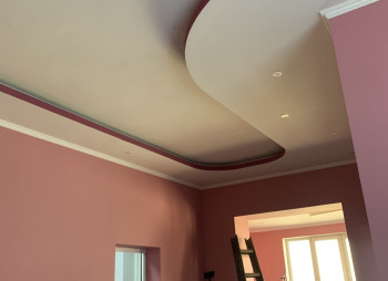 Property Complex of 1,540 m² with 0.25 ha Land Plot in Zolochiv, Lviv Region for Sale 