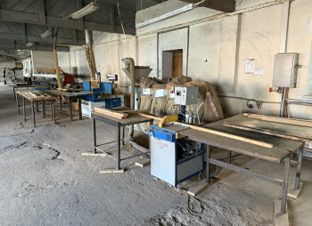 Продажа производственного комплекса 4320 м2 и 2 га в Житомирской области, г. Чуднов