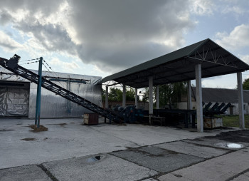 Продажа производственного комплекса 4320 м2 и 2 га в Житомирской области, г. Чуднов