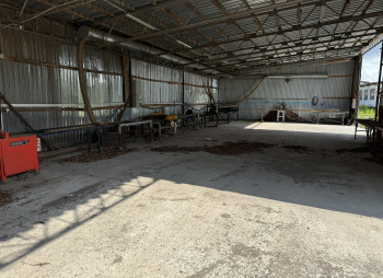 Продажа производственного комплекса 4320 м2 и 2 га в Житомирской области, г. Чуднов